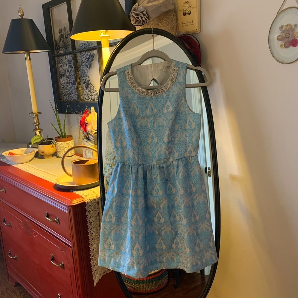 Lovely “Jackie-O” vibe dress